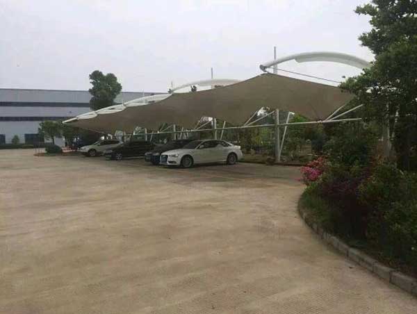 濰坊市中心血站建造采血車膜結構停車棚工程